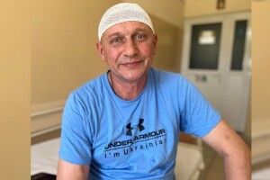 Планував їхати на фронт, а потрапив до хірургів: лікарі видалили 53-річному чоловіку пухлину мозку