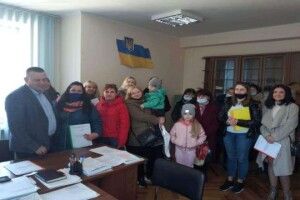На Волині родинам загиблих учасників АТО роздали землю