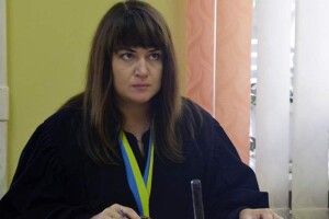 Справи «лежали» роками: у Рівному суддя отримала догану за систематичне затягування процесів