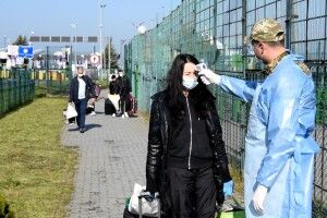 Минулої доби через «Шегині» в Україну прибули 1,8 тисячі осіб (Відео)