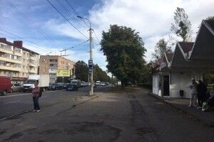 У Луцьку лікар пологового будинку займався сутенерством на Рівненській та продавав наркотики
