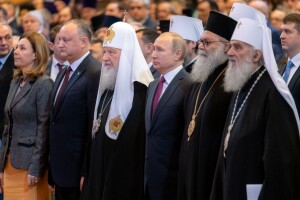 На Рівненщині депутати сільської ради заборонили у громаді московську церкву