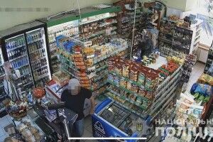 Впіймали рівнянина, який обкрадав супермаркети в місті 