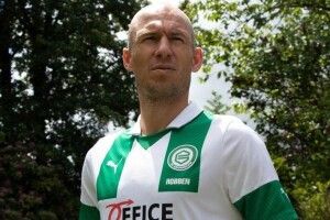 Ар'єн Роббен, який завершив кар'єру рік тому, вирішив... повернутися на футбольне поле