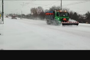 Зима повернулася: столицю України засипало снігом 