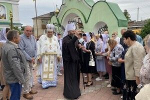Громада на Волині відзначила престольний празник разом із митрополитом Луцьким і Волинським Михаїлом (Фото)