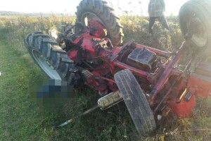 Поблизу Рівного під час роботи в полі трагічно загинув тракторист