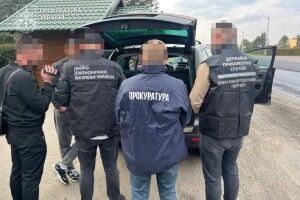 На Волині викрили схему контрабанди авто під виглядом допомоги ЗСУ