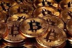 Хотів придбати біткоїни на заправці: чоловіка обдурили на 300 000 тисяч доларів
