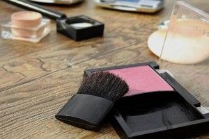 У Рожищі 14-річна дівчина обікрала магазин косметики