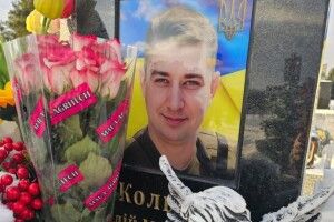 На Поліссі сім’я загиблого військового вимагає правди про смерть сина