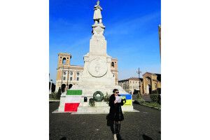 Людина року від газети «Волинь» організувала в Італії акцію проти росіян