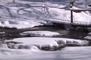 Замерз український водоспад-рекордсмен (Відео)