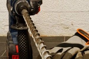 Волинянин відповідатиме за крадіжку перфоратора в односельчанки