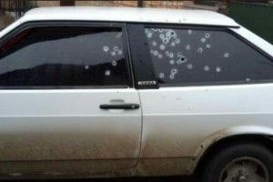 Невідомий з мисливської зброї обстрілює автомобілі на трасі