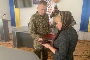 Матір полеглого Героя з Волині отримала посмертну відзнаку сина