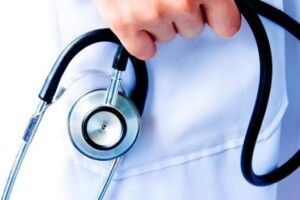 На Волині завідувачку поліклініки підозрюють у вимаганні та одержанні неправомірної вигоди