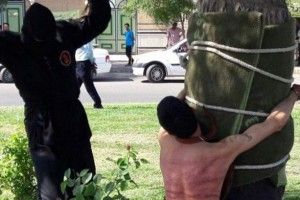 В Ірані відшмагали чоловіка, який випив алкоголь 10 років тому
