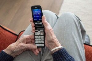 Літня жінка приїхала у Рівне до сина, але так і не згадала, де він живе (Фото)