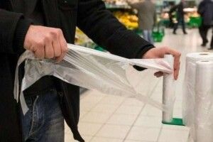 Ціна пластикових пакетів у магазинах з 1 лютого зросте