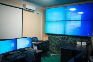 Показали, як виглядає центр відеорозвідки, який придбали волонтери (Фото)