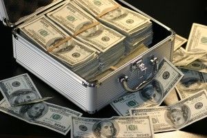 21-річний волинянин заявив, що в аптеці у нього вкрали 100 тисяч доларів