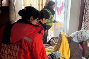 На заході України матір на добу покинула вдома самих восьмирічну дитину та немовля