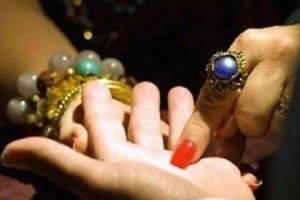 Ворожка ошукала двох львів’янок на 86 тис. грн