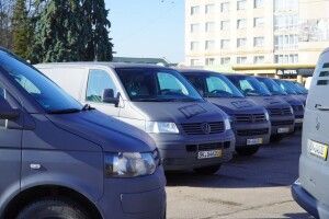 Військовим з Волині передали 37 автівок