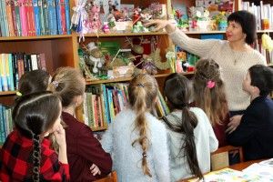 Дітям провели екскурсію у світ казок