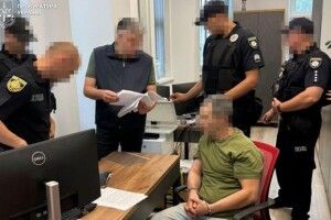 Підозрюваного у вбивстві Парубія могли шантажувати зниклим сином 