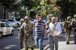 Чому ветеран російсько-української війни намагався захопити Кабмін із гранатою: розповідають побратими