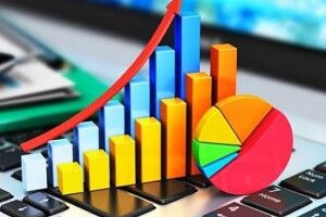 На перше місце вийшла «Європейська Солідарність», «Слуга народу» обвалилась слідом за Зеленським  – рейтинги КМІС