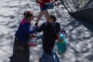 Циганки винесли із хати 80-річної волинянки 18 000 гривень