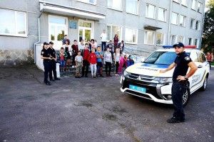 Волинські правоохоронці прагнуть навчити дітей правилам безпеки