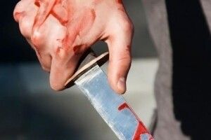 Волинянина, який порізав дружину, брата і поліцейського, хочуть взяти під варту