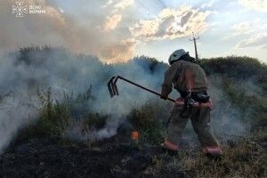 На Волині пожежа закрила захід сонця