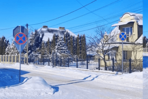 У місті на Волині відновили дорожні знаки: водіїв попереджають про штрафи