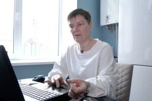 Сестра забрала мільйон за полон: у Луцьку ветеранка два роки через суд повертає свої «бойові» (Відео)