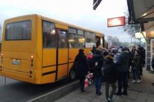 Розповіли, до котрої години їздять маршрутки у Луцьку