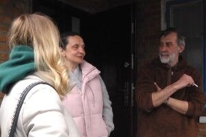 «Те, що ми тут живемо, – це щастя»: Незвичайна історія переселенців із Харкова (Відео)