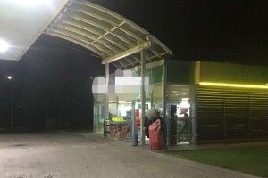 У місті на Рівненщині на АЗС пролунав постріл