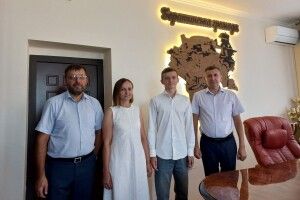 Випускник з Волині отримав премію за  блискучі знання з англійської