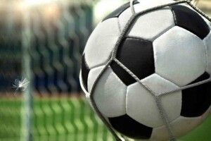 Футбольний поєдинок збірних Польщі та України пройде без уболівальників