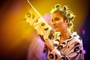 «Ахрана, атмєна»: українська співачка зізналася, що у неї ніколи не було сексу 