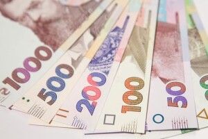 У Держстаті стверджують, що українці заробляють у середньому майже 11 з половиною тисяч гривень