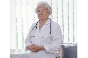 Понад пів століття у медицині: лікарка-педіатр з Волині відзначає 90-річчя