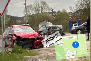 Від зіткнення рознесло кузов: на об’їзній Львова сталася ДТП