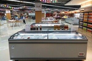 Нагріб продуктів з морозильної камери: волинянин тричі обікрав магазин