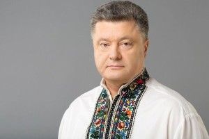 На каналі Ахметова – різдвяні зустрічі з… Петром Порошенком (Відео)